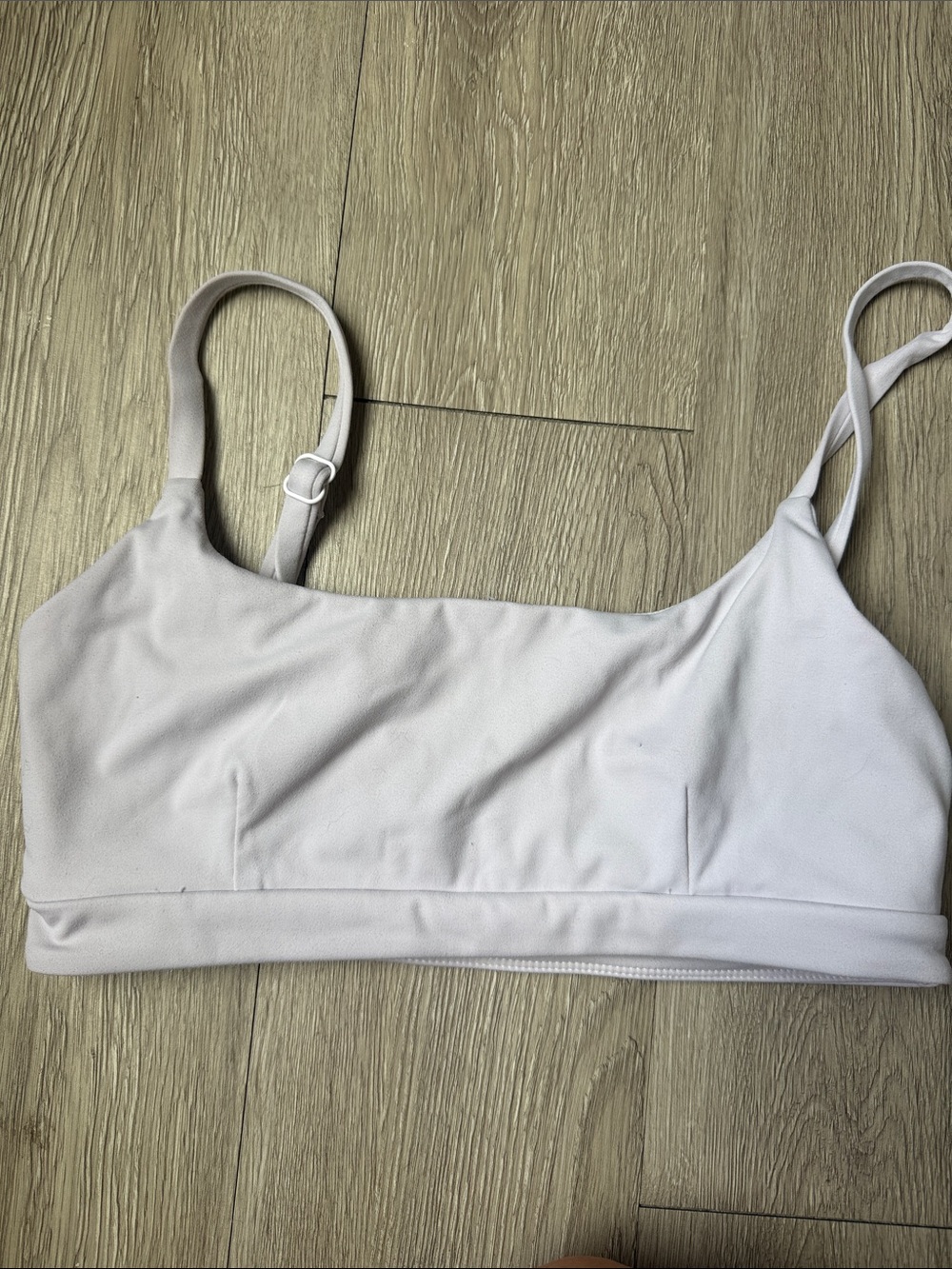Minimalist White Seamless Sports Bralette
